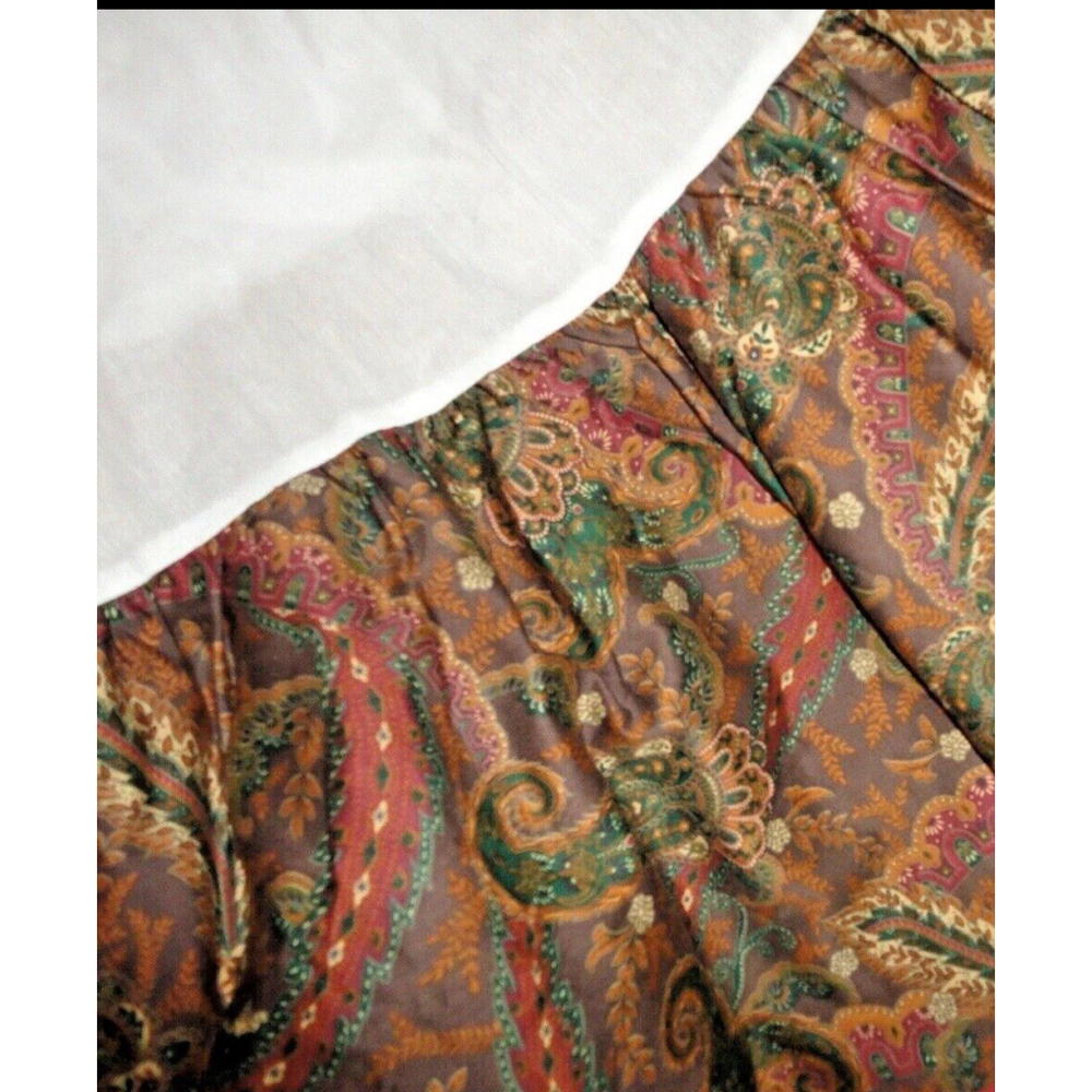 Ralph Lauren White Panel Paisley Comforter Cover with Earth Accents